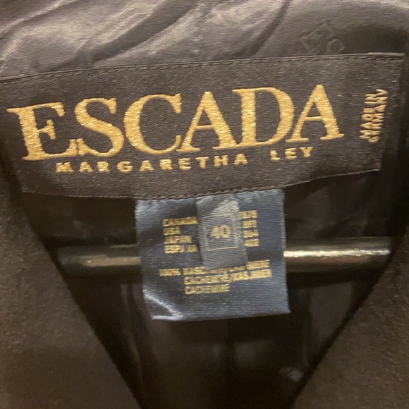 Escada cashmere blazer - Picture 3 of 12